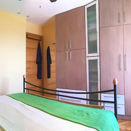 Apartman Juliett شقة